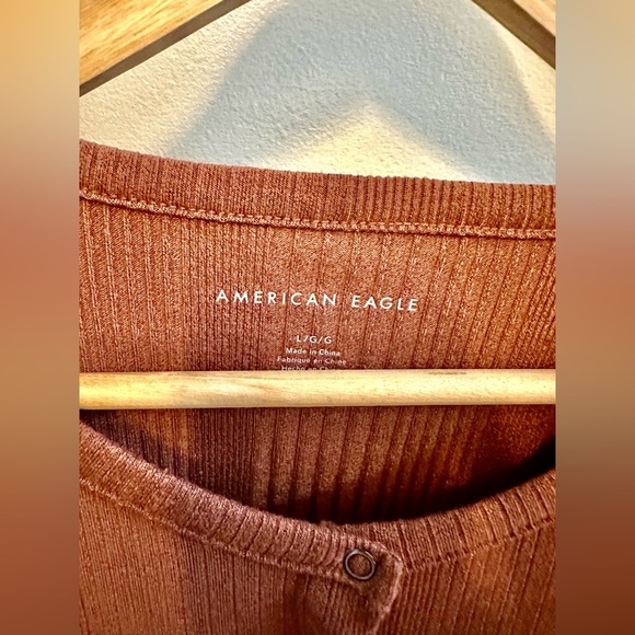 American Eagle Outfitters Brown Long Sleeve Ribbed Snap Button Top Size L - Picture 6 of 6